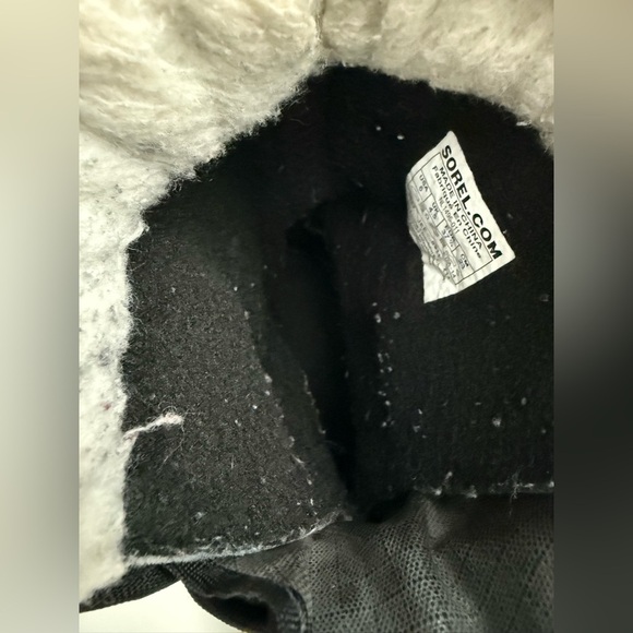 Sorel Black and Cream Insulated Boots - Picture 3 of 10